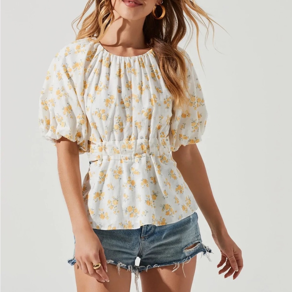 ASTR THE LABEL | VENDETTI TOP Floral